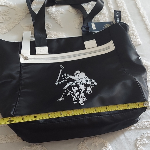 Tommy Hilfiger nylon gym bag/ tote/day bag - Picture 6 of 6